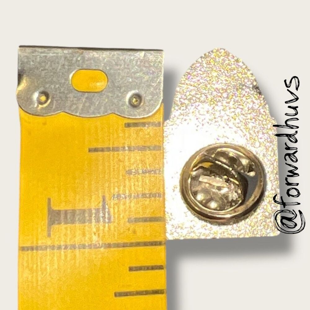 University of Wisconsin–Madison Alumni Lapel Pin - Picture 5 of 6